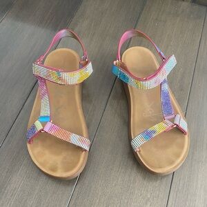 🌞 3 for  $15  Link Soft Pink Rinebow rhinestones/ Girls size 3  Summer Sandals